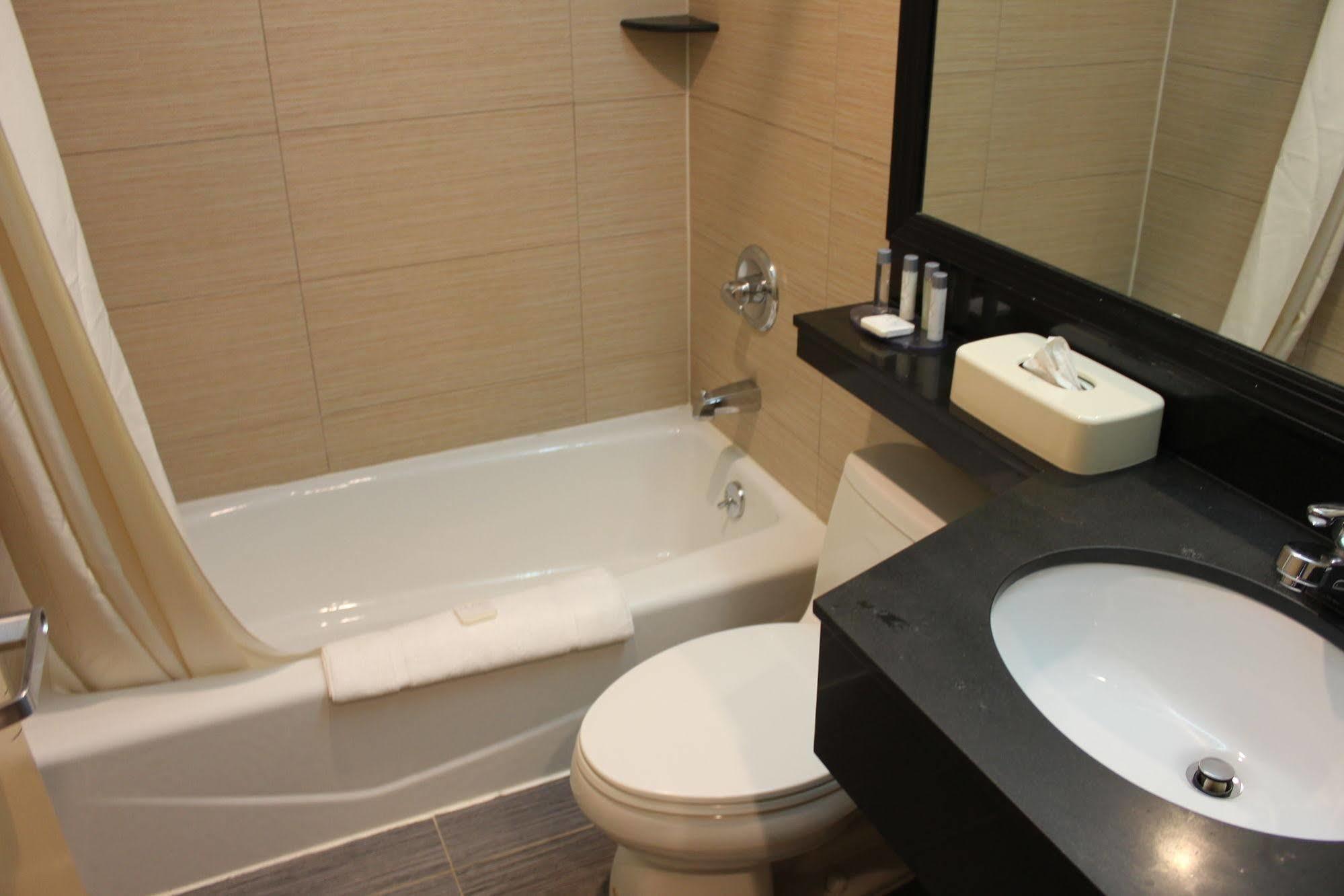 Bellerose Inn Екстериор снимка