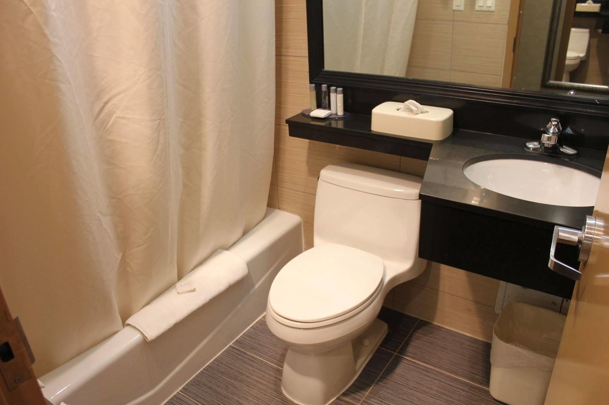 Bellerose Inn Екстериор снимка