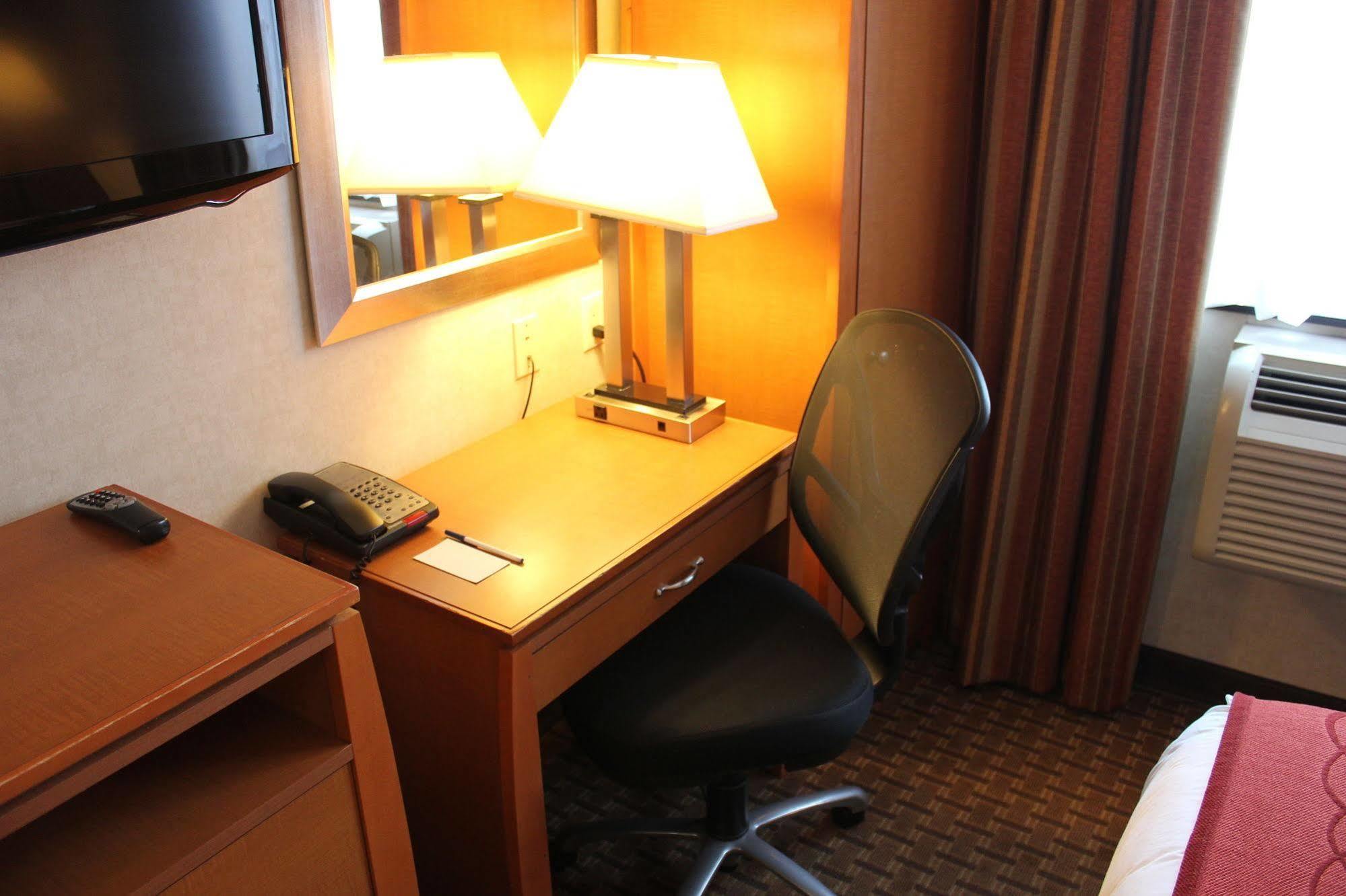 Bellerose Inn Екстериор снимка