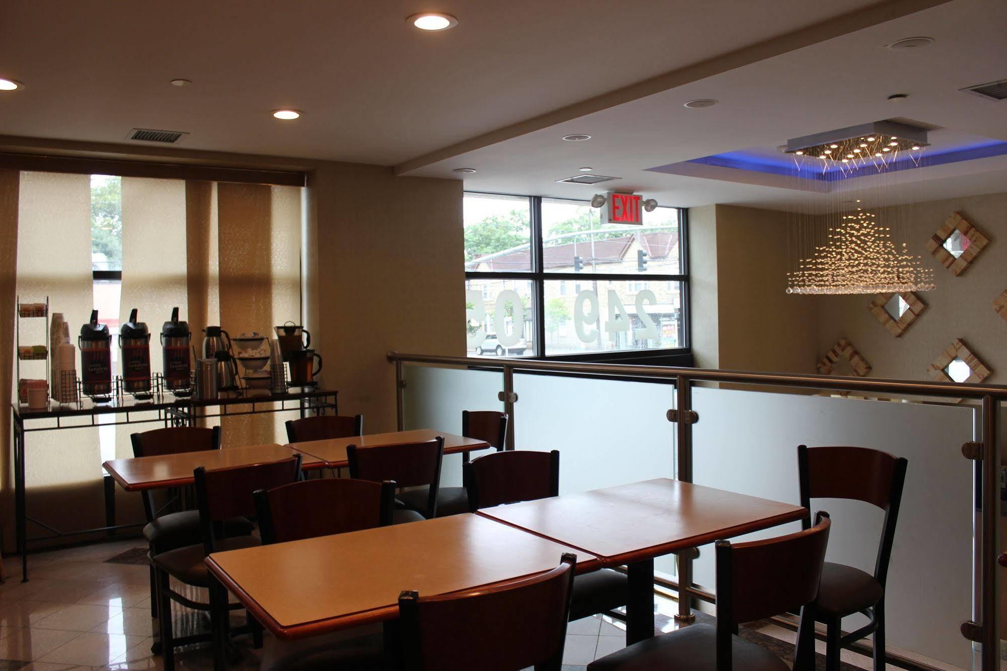 Bellerose Inn Екстериор снимка